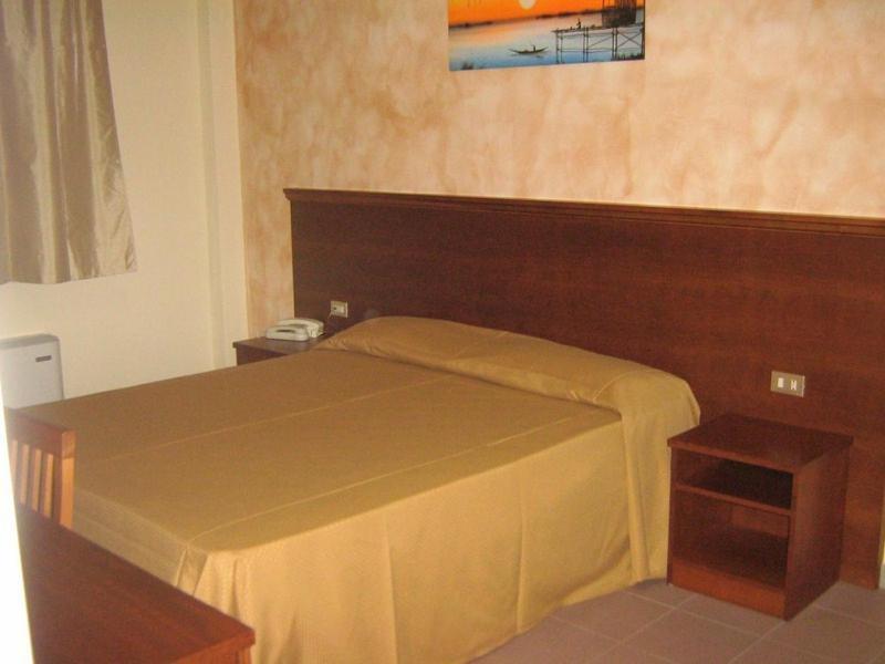 Hostiliae Ciminiera Hotel Ostiglia Pokój zdjęcie